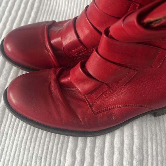 Miz Mooz Womens Leighton Red Ankle Boots Size 8 Medium (B, M) - Picture 7 of 7